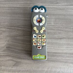 06 Mattel Vintage Sesame Street Elmo Grover Animated Talking Cell Phone Works T4